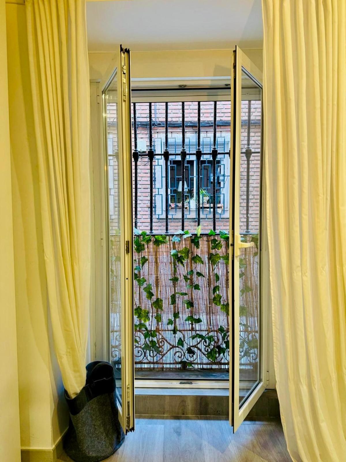 Ferienwohnung Dianthus House Madrid Exterior foto