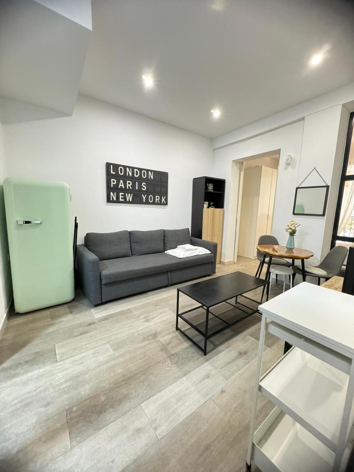 Ferienwohnung Dianthus House Madrid Exterior foto
